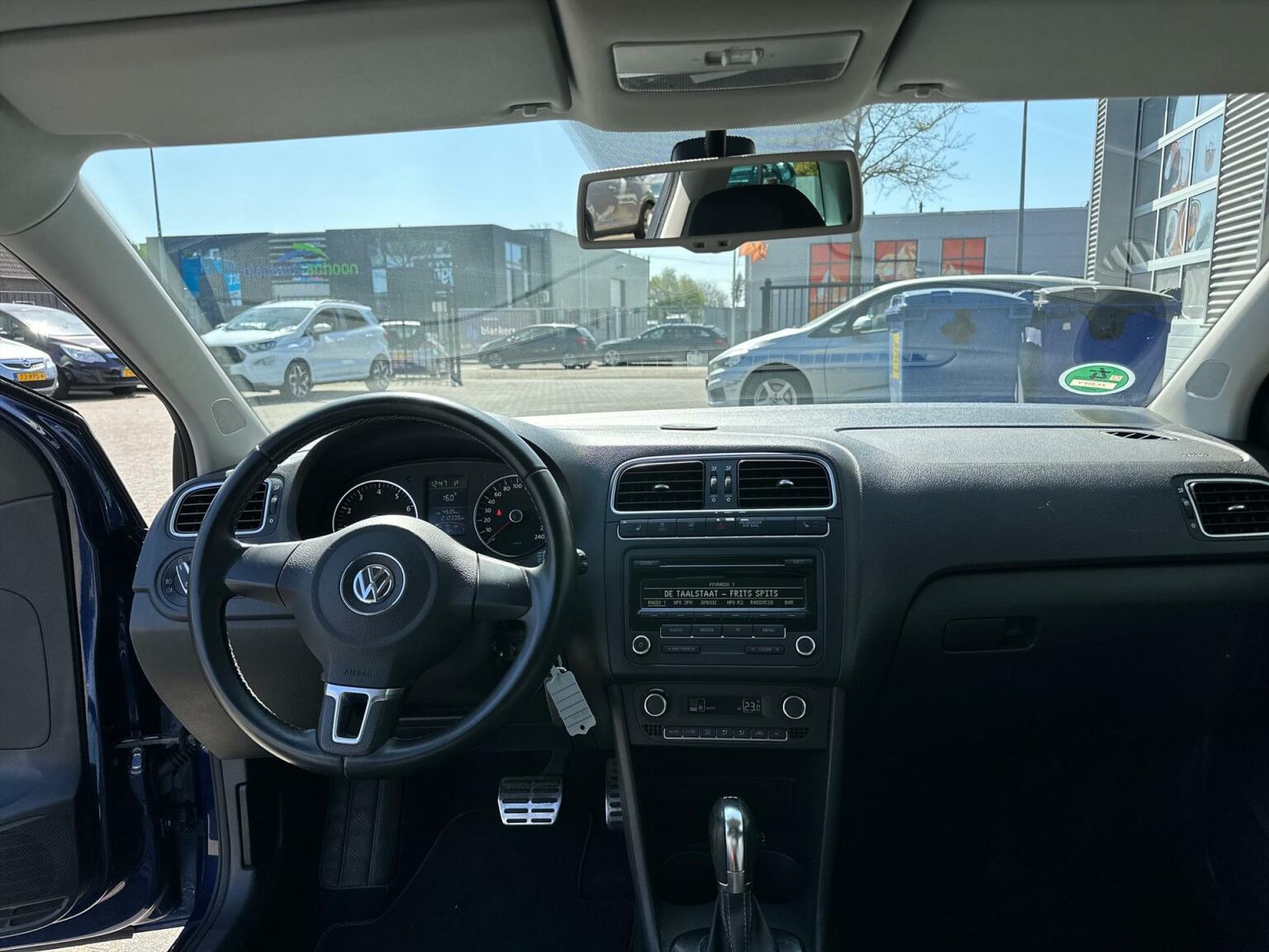 Volkswagen-Polo-1