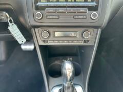 Volkswagen-Polo-12